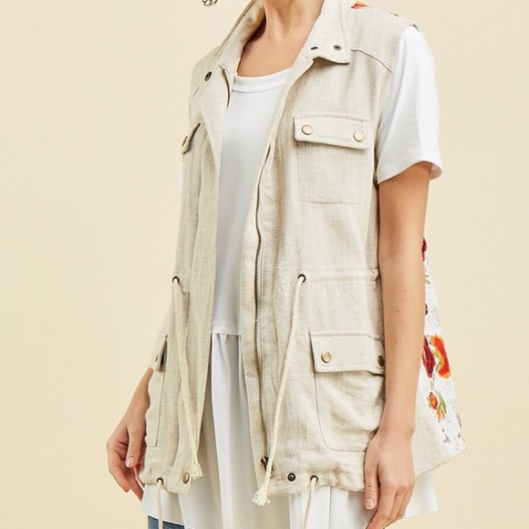 Floral Lace & Linen Military Style Vest - Picture 3 of 8